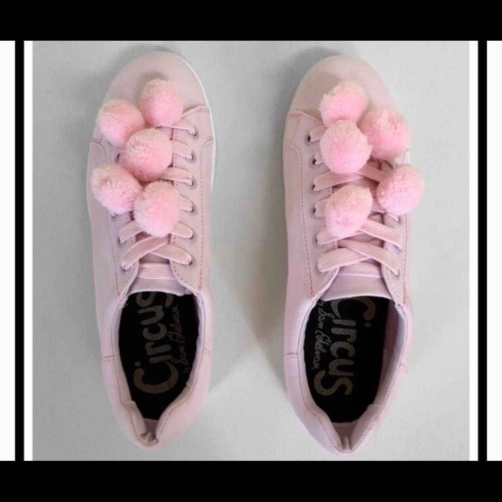 Sneaker - Picture 3 of 4